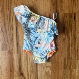 Ruffle Butts One-Shoulder Swimsuit •12-18 months•